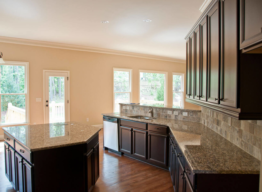 Giallo Vicenza Granite Kitchen