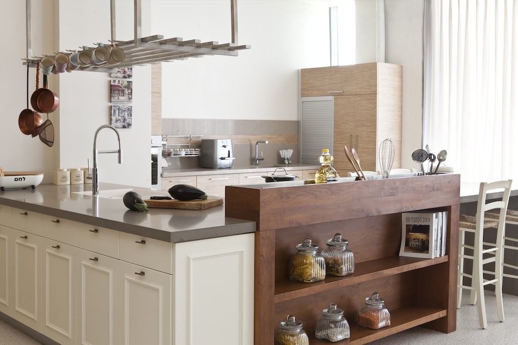 Ginger Caesarstone Quartz Kitchen