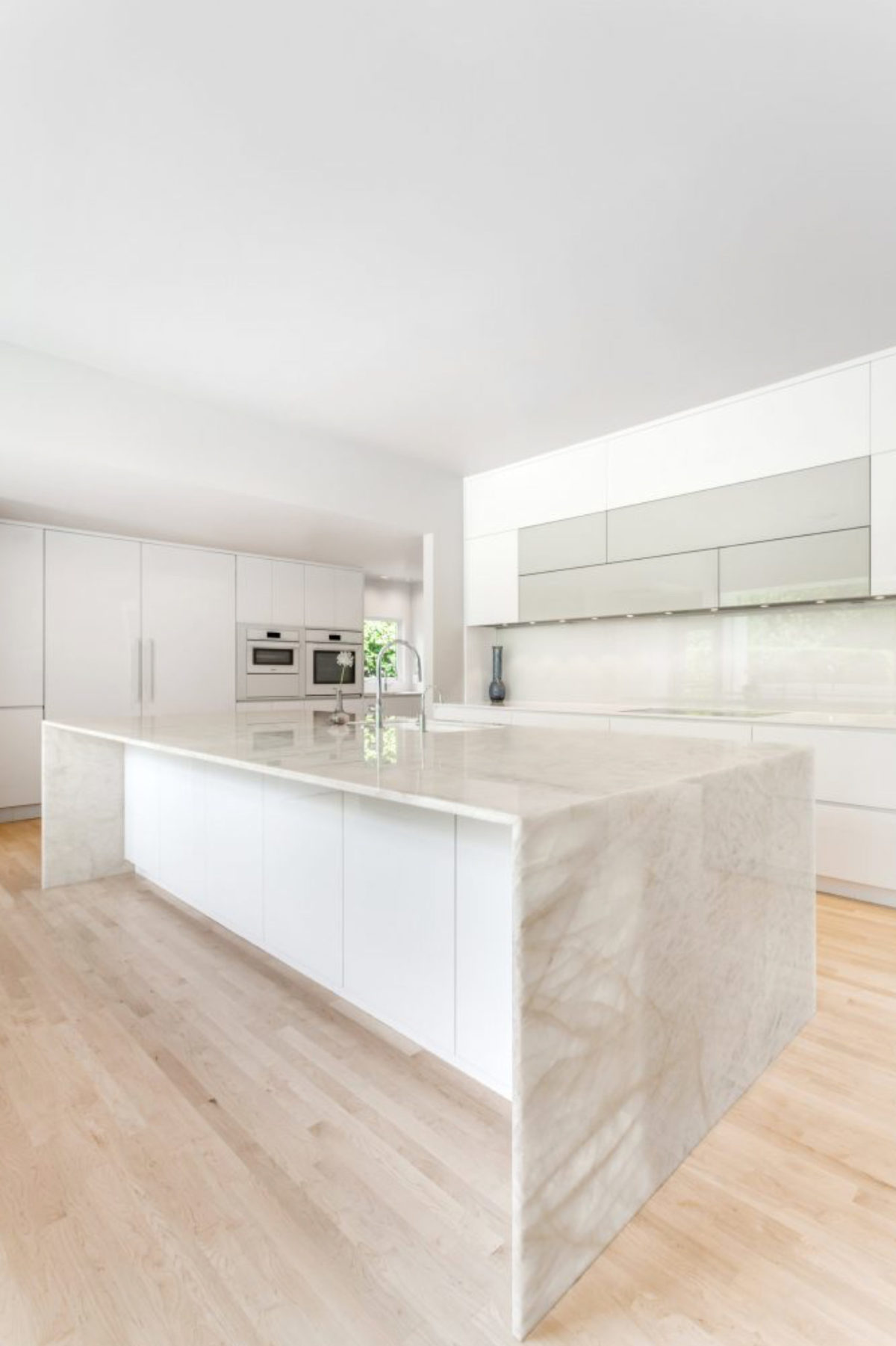 Bianco Quartzite Dream Kitchen