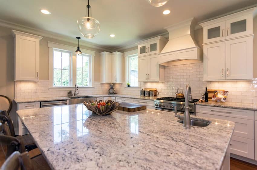 Bianco Antico Scuro Granite Kitchen1