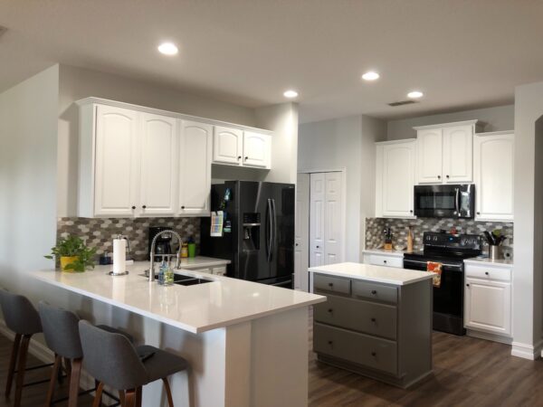 Blanco Maple Silestone Quartz Kitchen