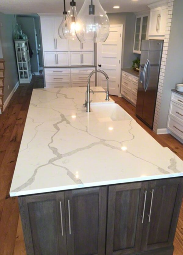 Calacatta Plata LG Viatera Quartz Kitchen1