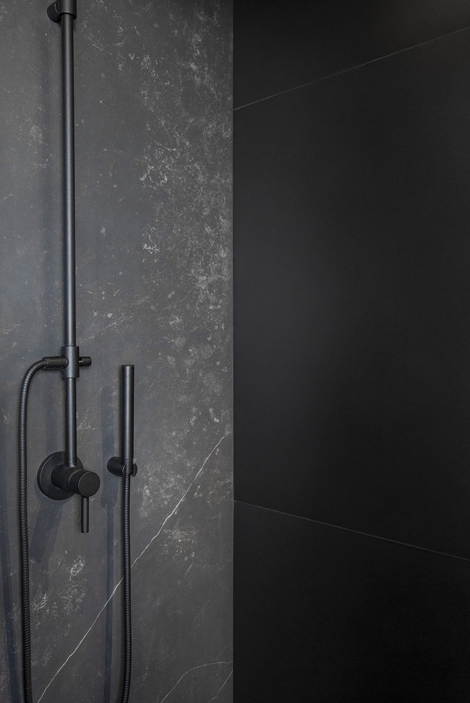 Dekton Kelya Shower Walls