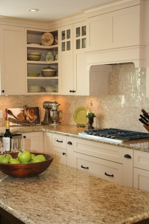 Santa Cecilia Extra Granite Kitchen1