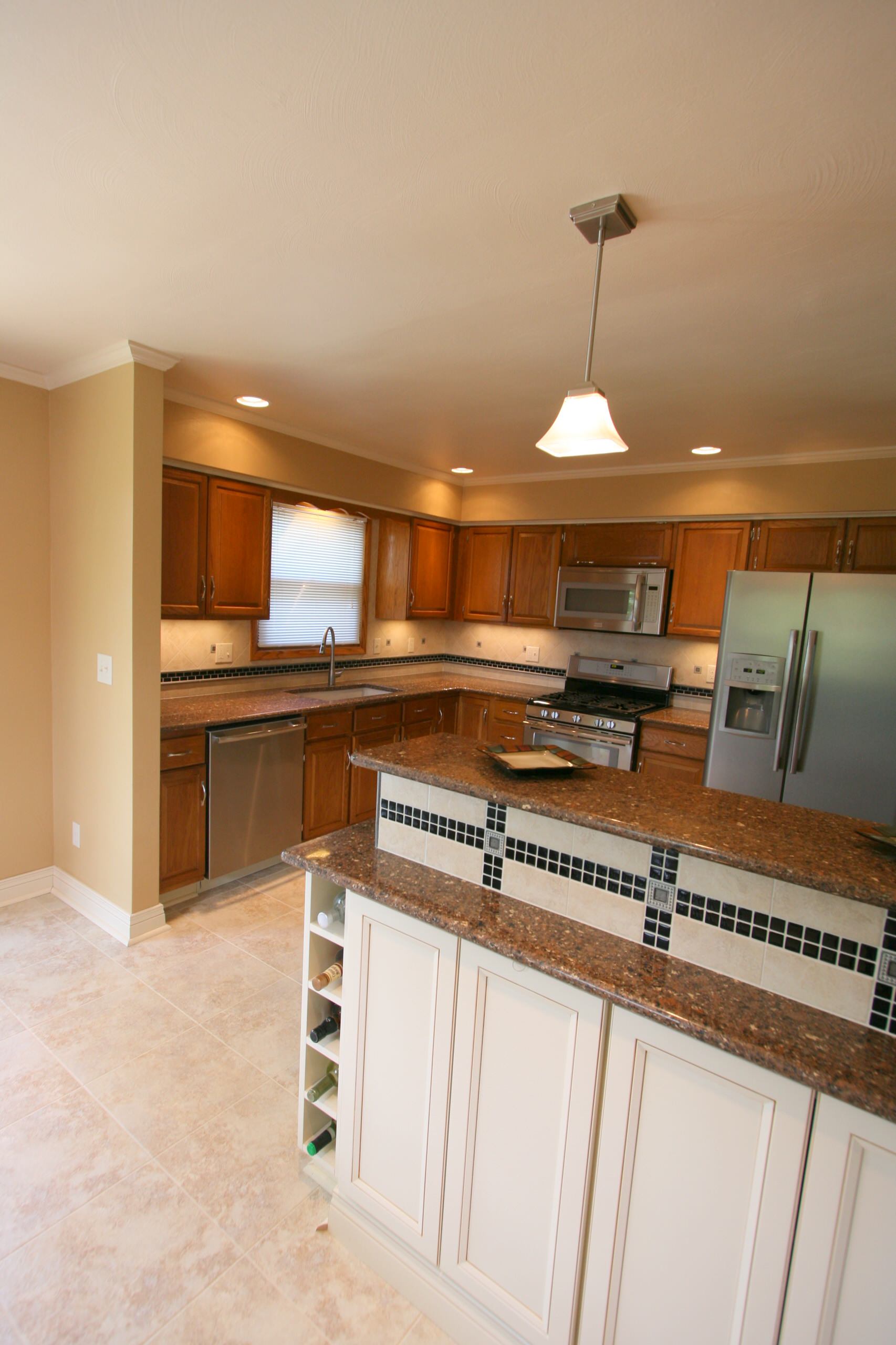 Sierra Madre Silestone Quartz Kitchen