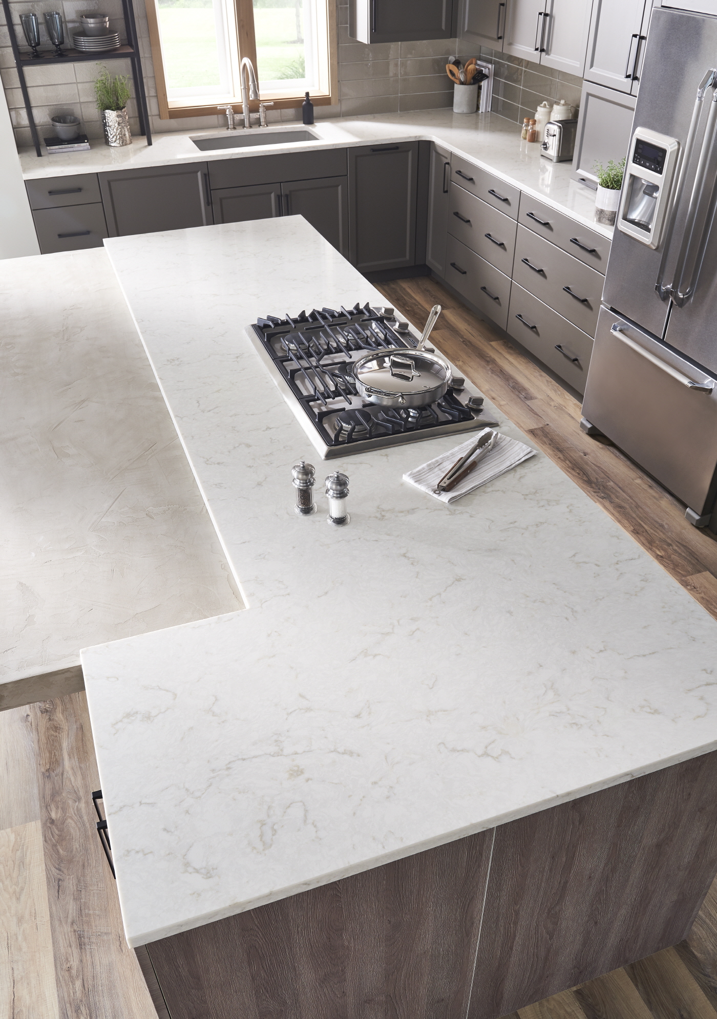 Soprano LG Viatera Quartz Kitchen Island Countertops